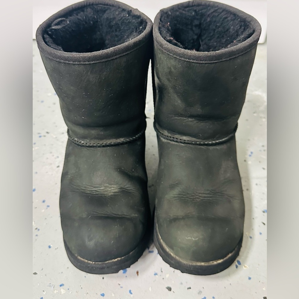 UGG winter boots for girls size 3 kids